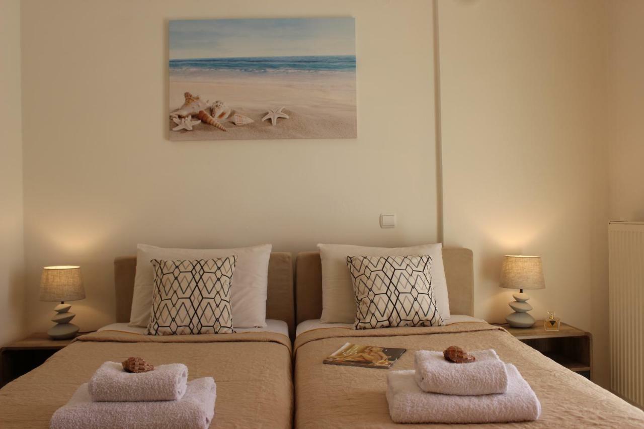 Amazing Beachfront Apartment In Hersonissos Экстерьер фото
